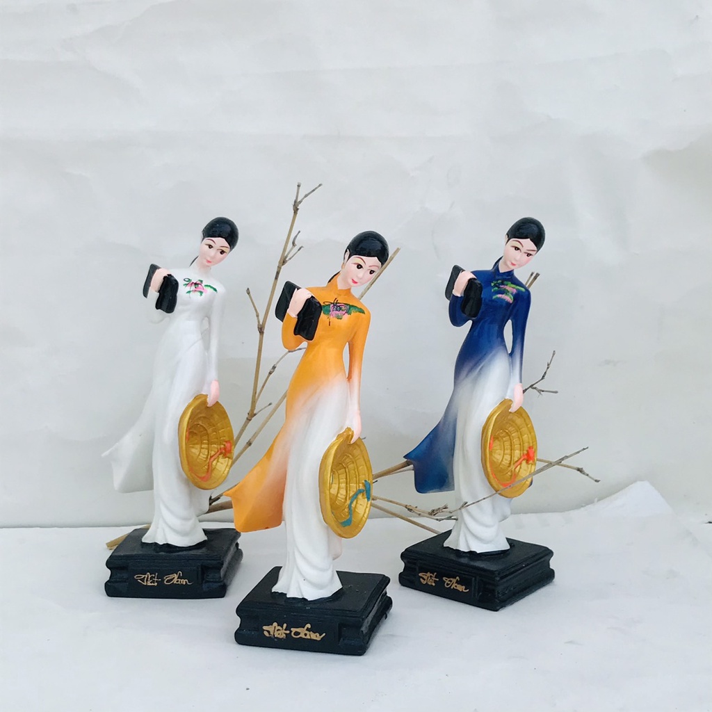 Tượng Cô Gái Nữ Sinh Việt Nam Mặc Áo Dài tay Cầm Chiếc Nón Lá và Ôm Cặp Chất Liệu Bột Đá Đúc Sơn Màu Đẹp/ Cao 15Cm