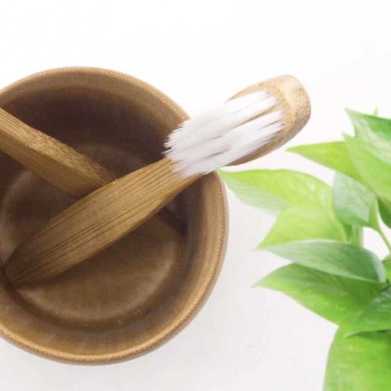 Bàn chải đánh răng lông mềm bằng gỗ thân thiện với môi trường