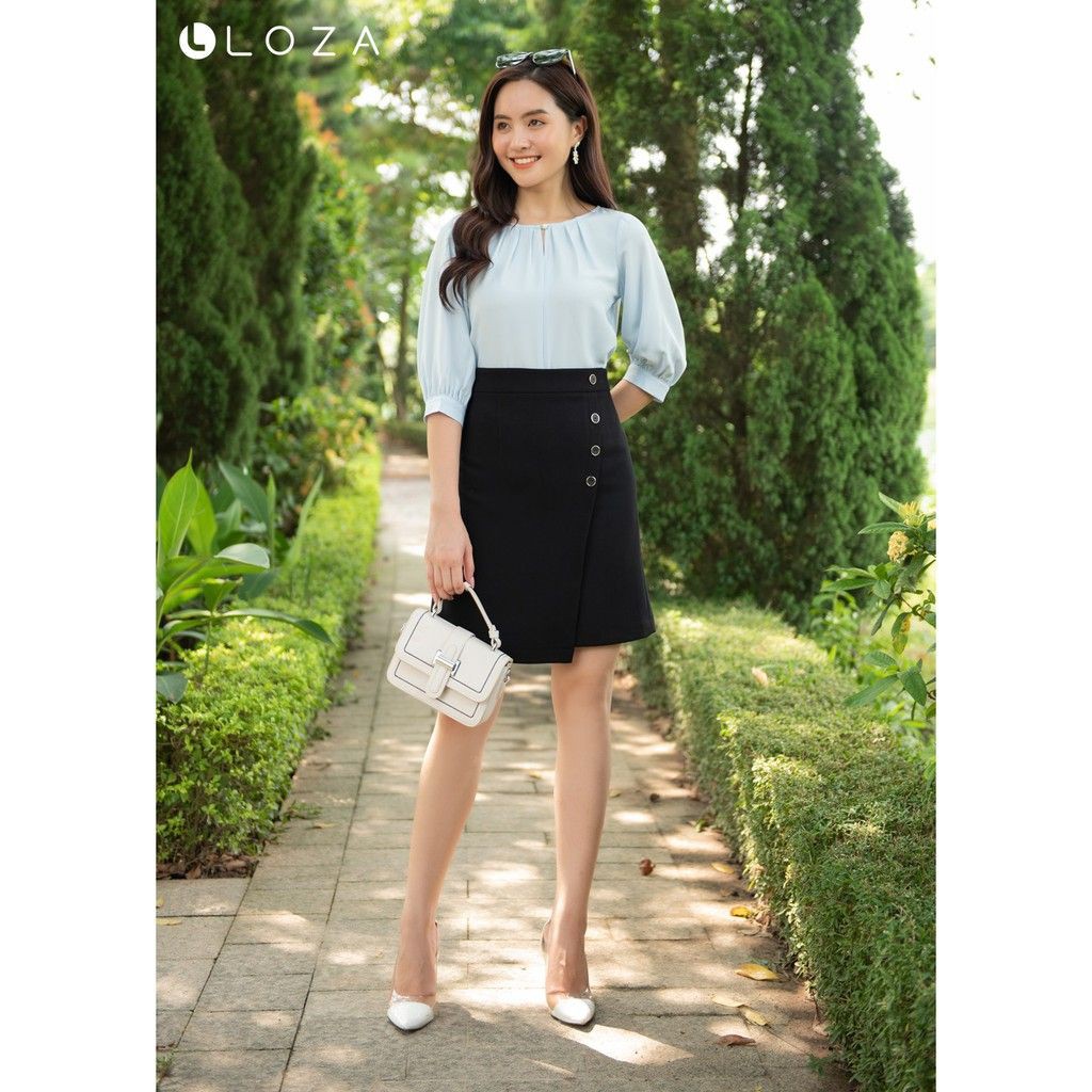 [Mã FASHIONMALLT4 giảm 15% đơn 150k] Áo sơ mi nữ LOZA tay lửng cổ nhún đính ngọc - LS1380