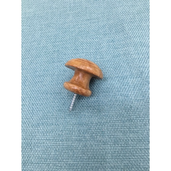 Núm vén rèm cao cấp, núm treo rèm bằng nhựa và gỗ Quý Nhân