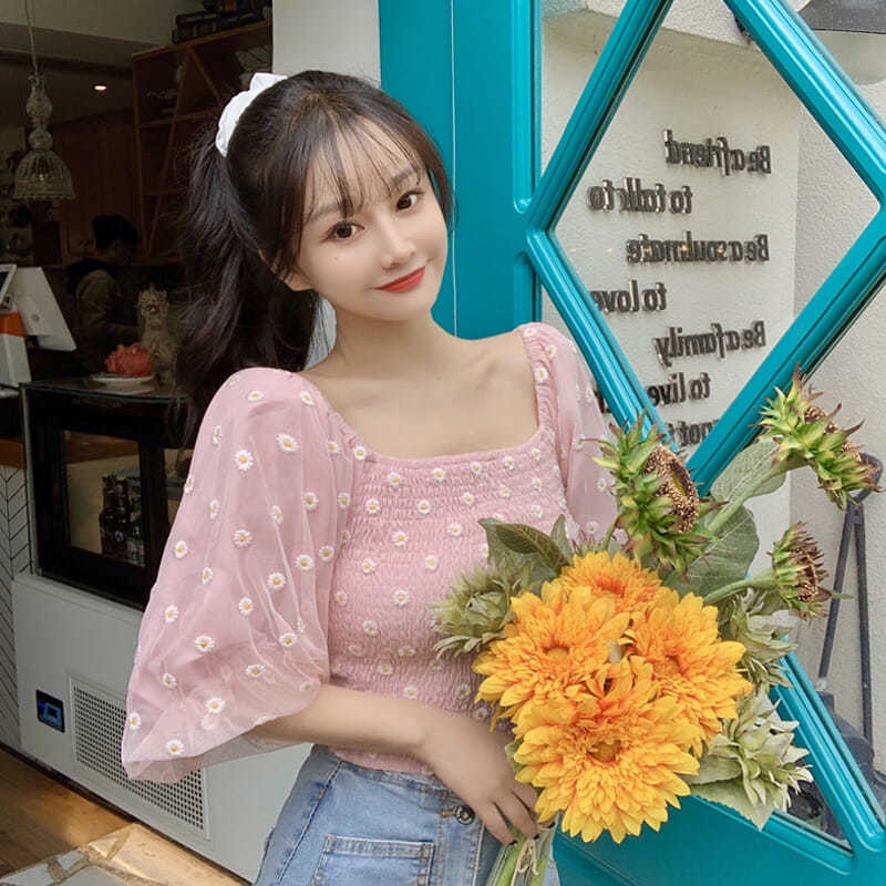 Áo sơ mi voan IELGY tay phồng ngắn in họa tiết hoa cúc thời trang cho nữ