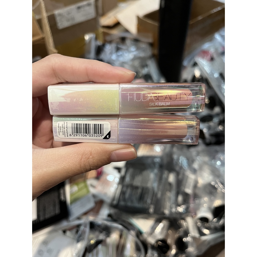 Son dưỡng bóng môi HUDA BEAUTY Silk Balm Hydrating and Nourishing Lip Balm- Màu Blush - 1.8ml