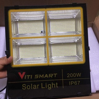 Đèn Năng Lượng Mặt Trời Pha 200W