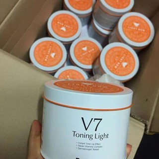 Kem Dưỡng Da mặt V7 Toning Light 50g