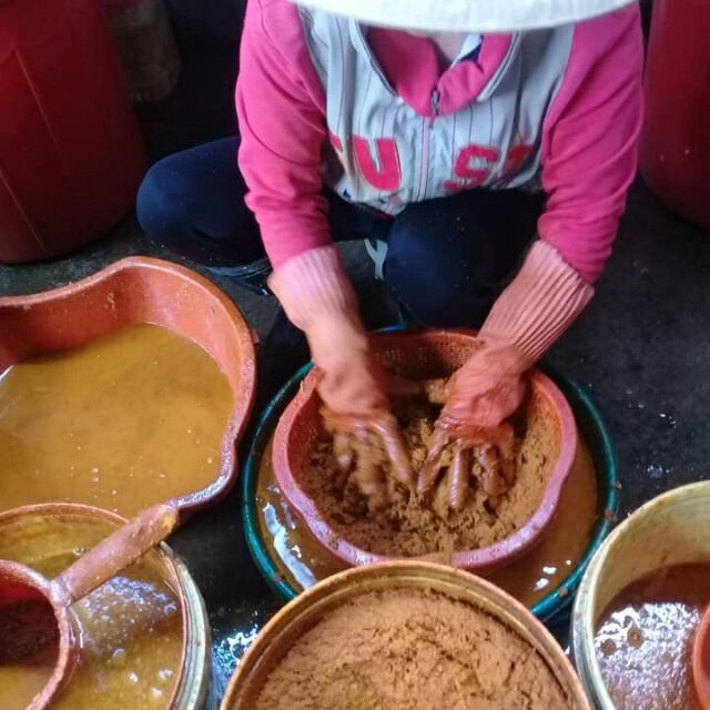 TINH BỘT NGHỆ NHÀ LÀM