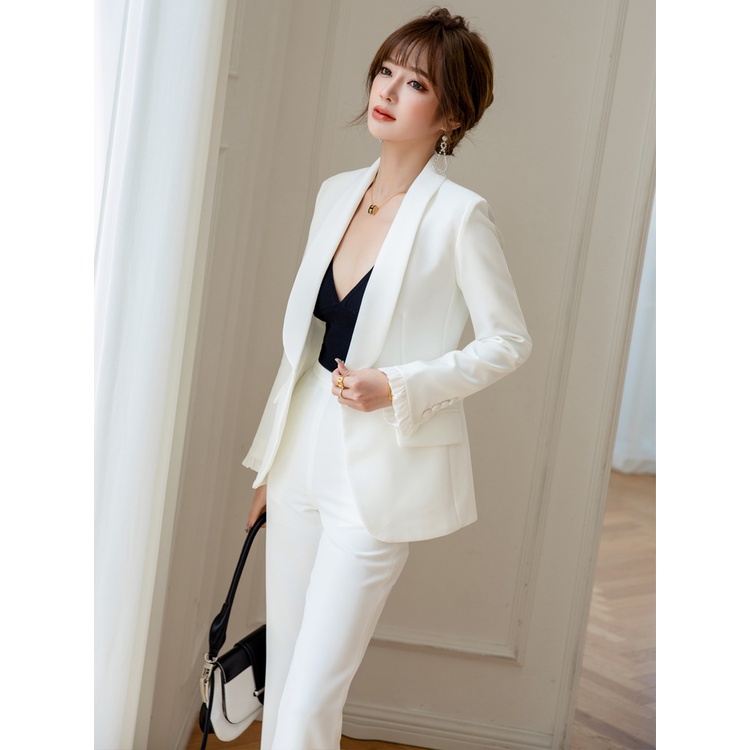 Bộ Vest thiết kế Thương Hiệu Quynh Design  màu trắng