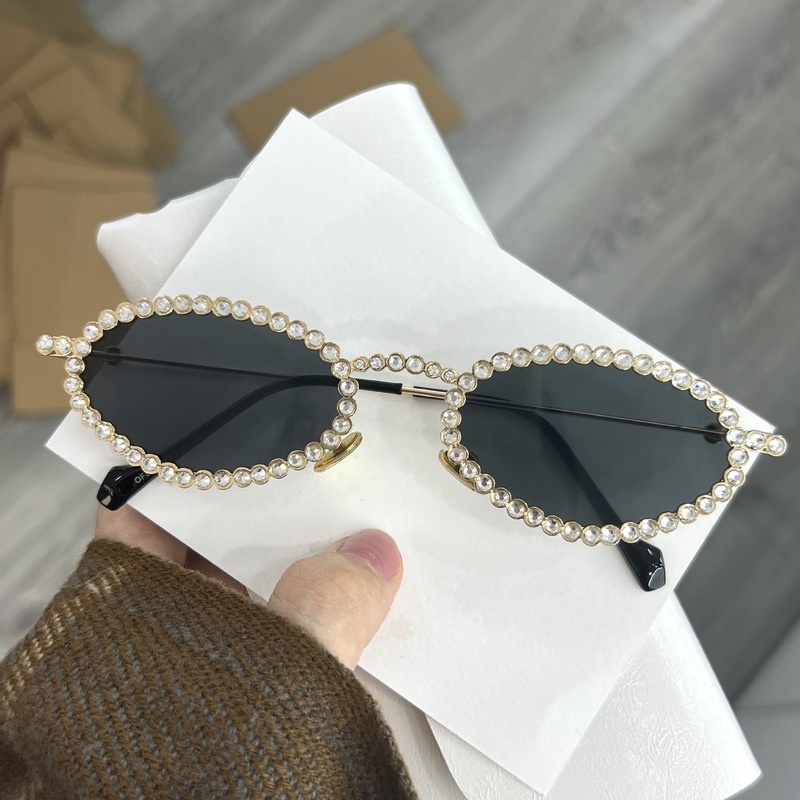 Kính Mát Thời Trang GM Gọng Oval Đính Kim Cương Phong Cách Retro Hàn Quốc