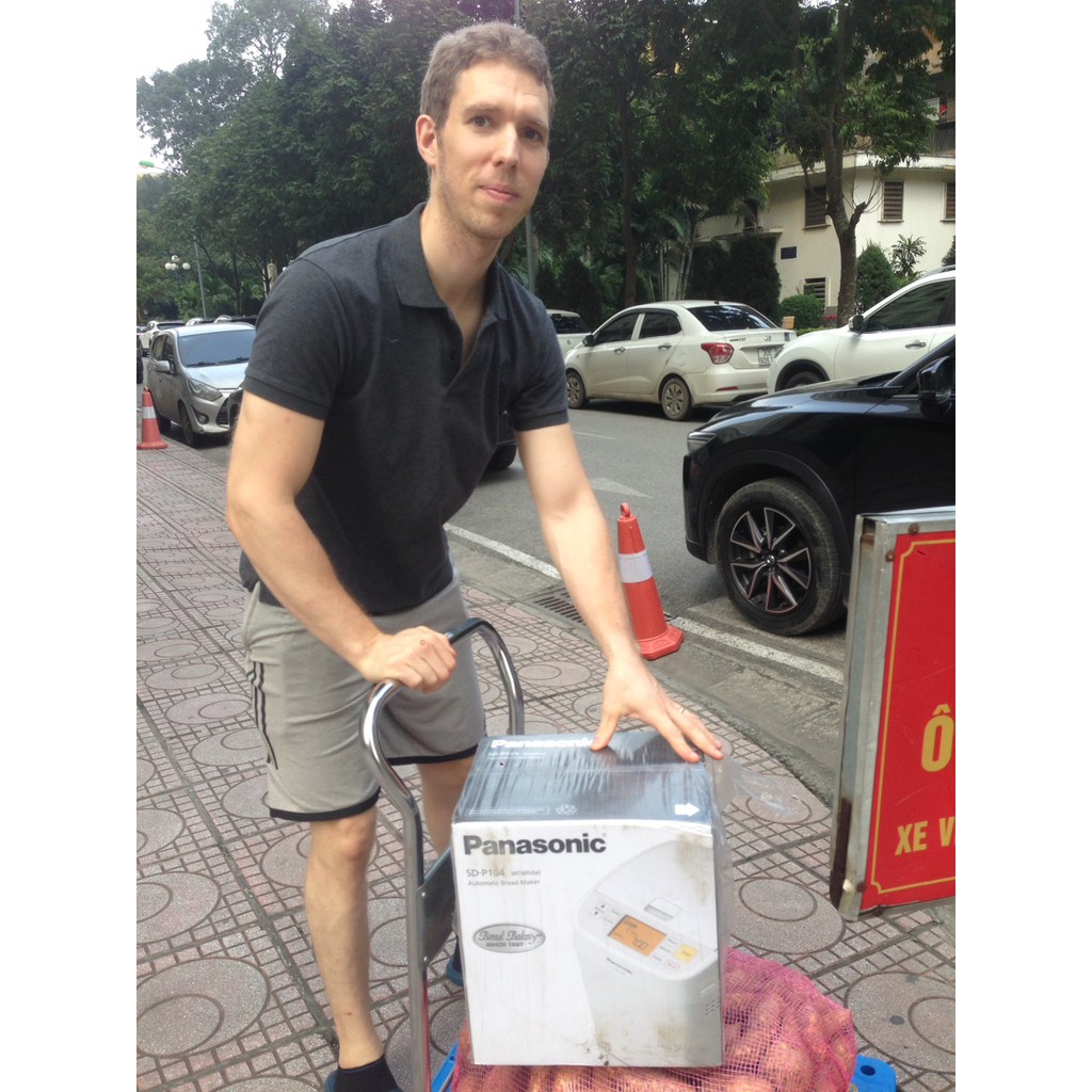 Máy làm bánh mì tự động PANASONIC SD-P104 360W PALN-SD-P104WRA