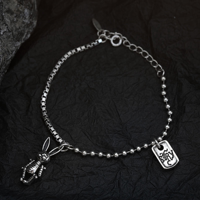 Vòng Tay Gắn Mặt Hình Chú Thỏ Ngộ Nghĩnh Phong Cách Hip-Hop