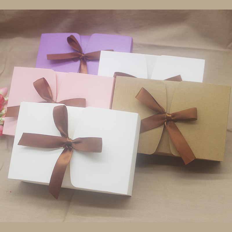 Set 10 Hộp Giấy Hình Vuông Đựng Quà Tặng Xinh Xắn