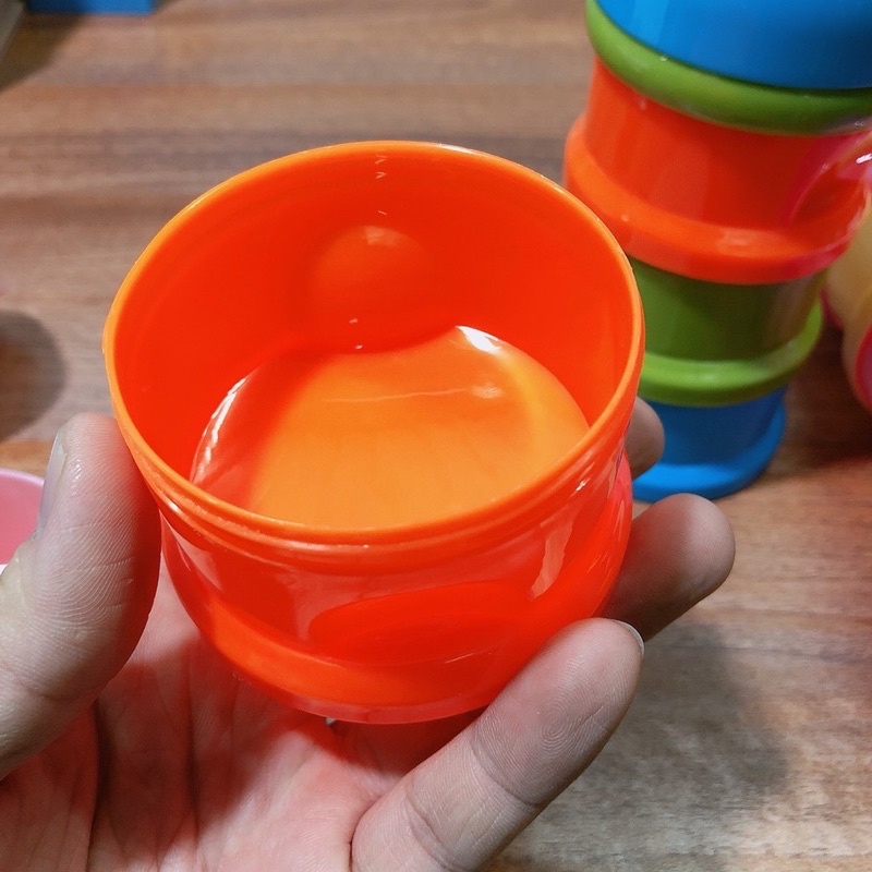 Hộp chia sữa, cháo 3 ngăn cho bé - tiện lợi khi đi xa, vệ sinh cho mẹ
