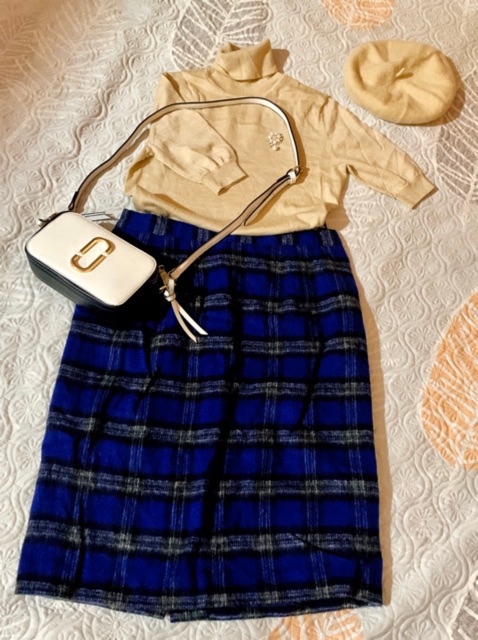 Chân váy dạ kẻ dáng dài 89k