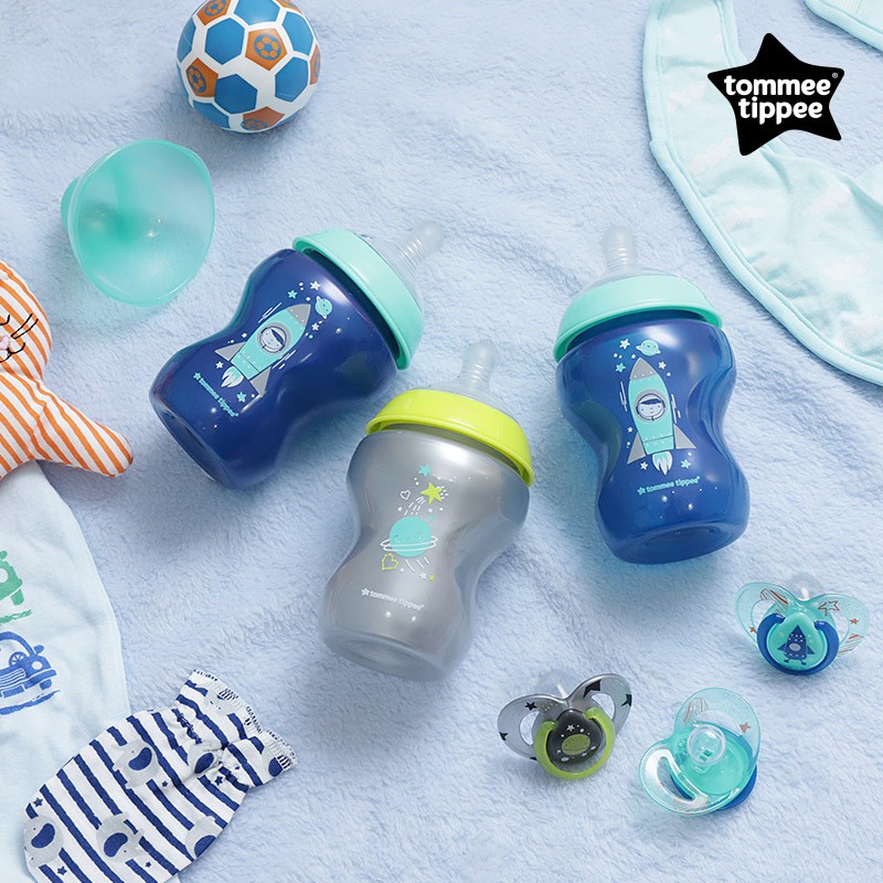 Bộ bình sữa ty siêu mềm tự nhiên và ty ngậm BOLDLY GO Tommee Tippee Closer To Nature, núm ty đi kèm 3-6 tháng - BOY (3 b