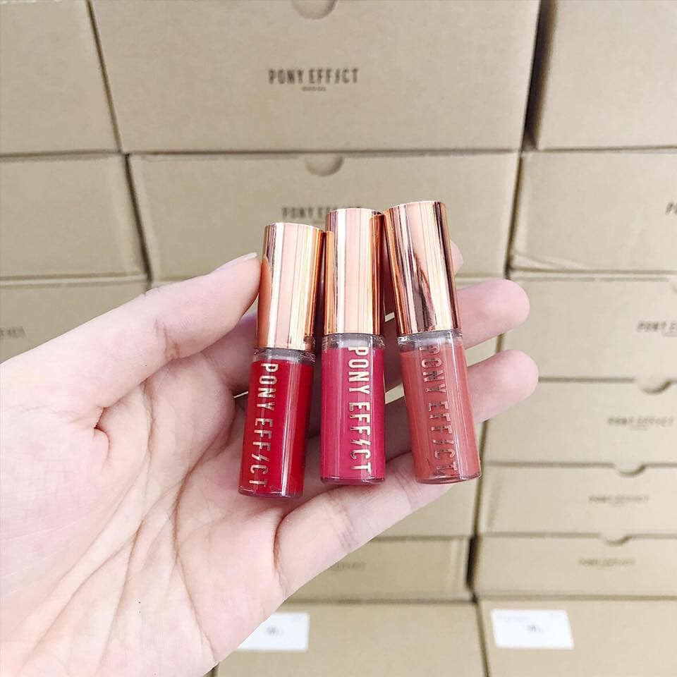 Son kem Pony Effect Stay Fit Matte Lips Onpoint hồng baby.