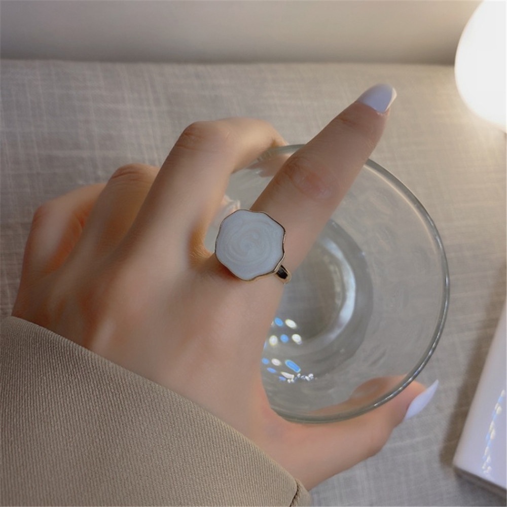 Nhẫn kim loại thiết kế độc đáo thời trang dành cho nữ