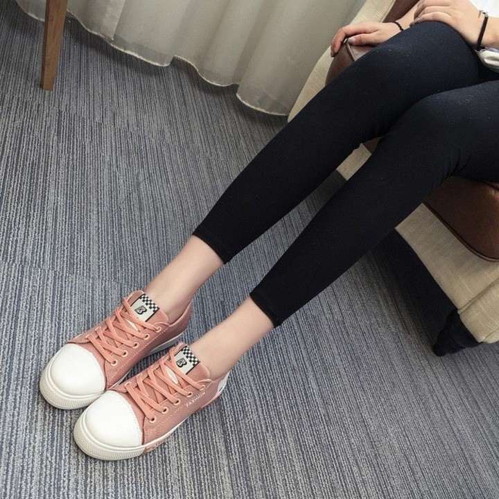 Giày thể thao thêu mèo xương cá