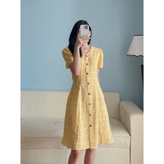 Váy kẻ cúc gỗ vintage