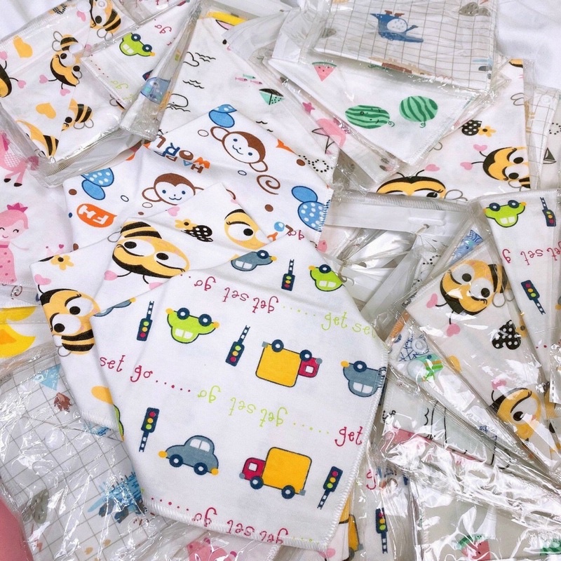 Khăn yếm tam giác cotton