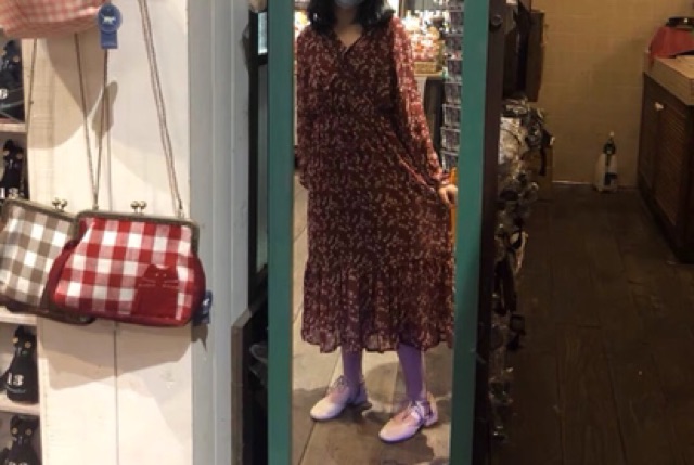 Đầm Dài Họa Tiết Cổ V Quảng Châu 2 Lớp Màu Đỏ Hoa Nhí Korean Ulzzang Style