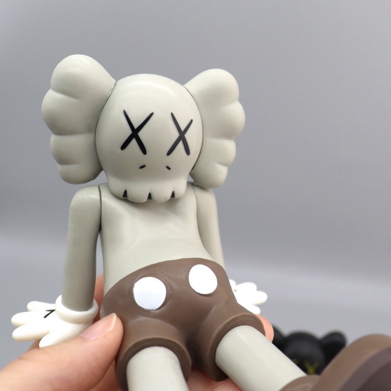 Mô hình nhân vật Búp Bê Kaws trang trí xe hơi Mini 10cm Nhiều Màu Sắc Dùng Trang Trí - RH brand