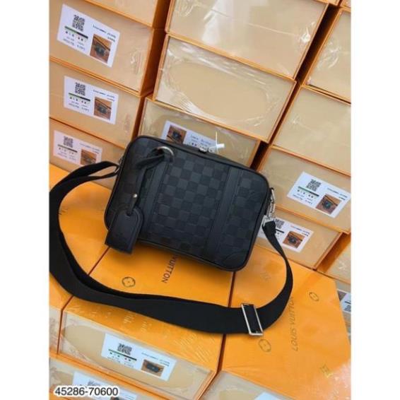 Túi Đeo Chéo LV Nam Hoạ Tiết Caro Nổi Siêu Đẹp - Túi Đeo Chéo LV Nam SPF Full Box Bill