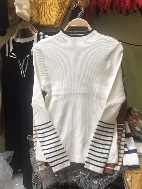 Áo len tay kẻ phối viền cổ ( ảnh thật)