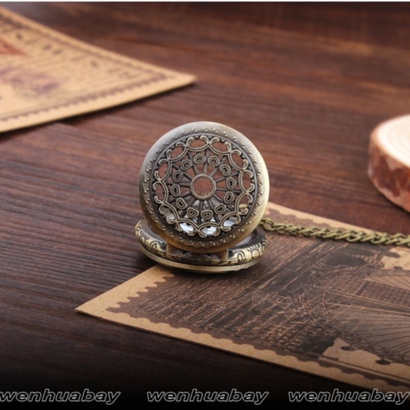 Đồng Hồ Quả Quýt Chạm Khắc Hoa Văn Phong Cách Vintage