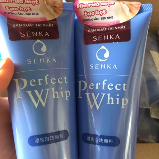 Sửa rửa mặt tạo bọt Senka Perfect Whip