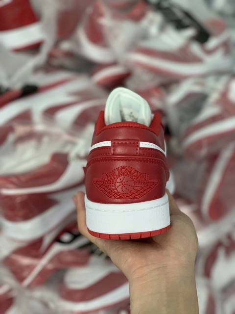 Ảnh thật chi tiết giày sneaker Jordan 1 thấp cổ | BigBuy360 - bigbuy360.vn