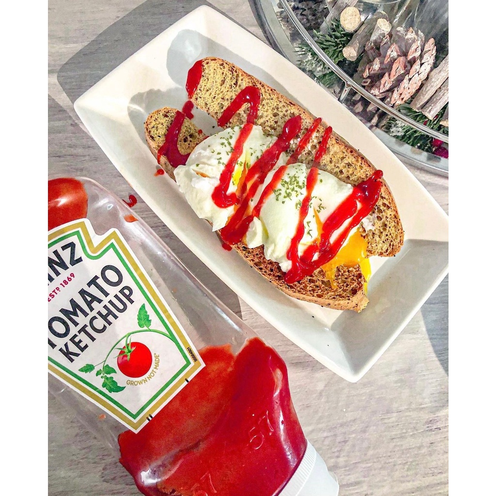 Tương Cà Chua Úp Ngược HEINZ 567G (Date: T4/2024)