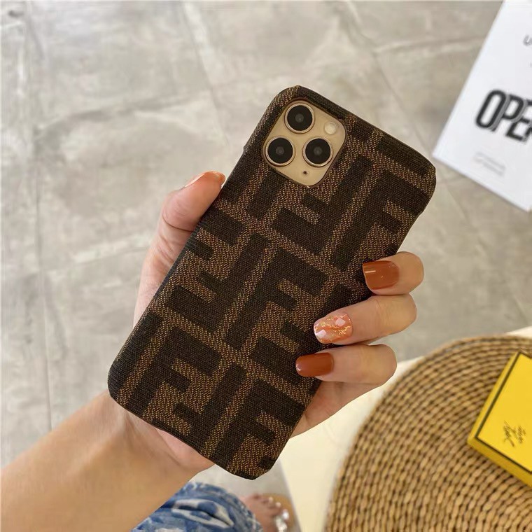 Ốp Fendi nâu bọc da dành cho iPhone 11 12 Pro Max 7 8 Plus X XsMax XR Cú Mèo Case