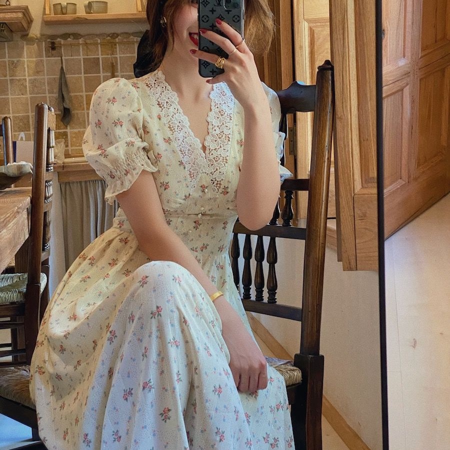 Đầm hoa Perty cổ chữ V phối ren phong cách retro Hàn Quốc cho nữ
