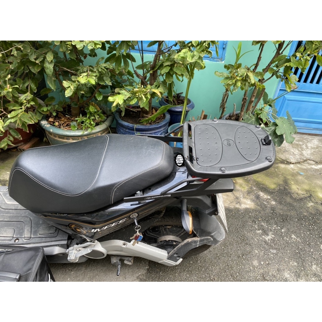 Thùng xe máy điện Vinfast Impes, thùng Givi E250N và baga Impes, hàng Givi chính hãng, bảo hành 2 năm