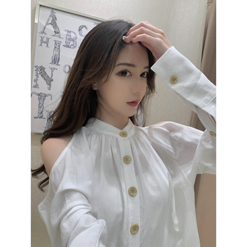 Áo sơ mi trắng hở vai vạt bầu phom rộng dáng suông dễ phối đồ - Váy Sơ mi Hở Vai Sexy, | BigBuy360 - bigbuy360.vn