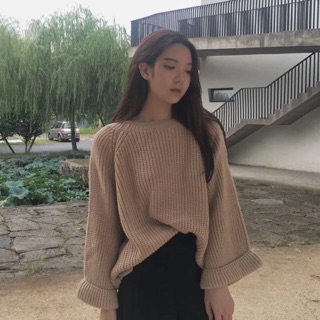 Áo len ống tay rộng