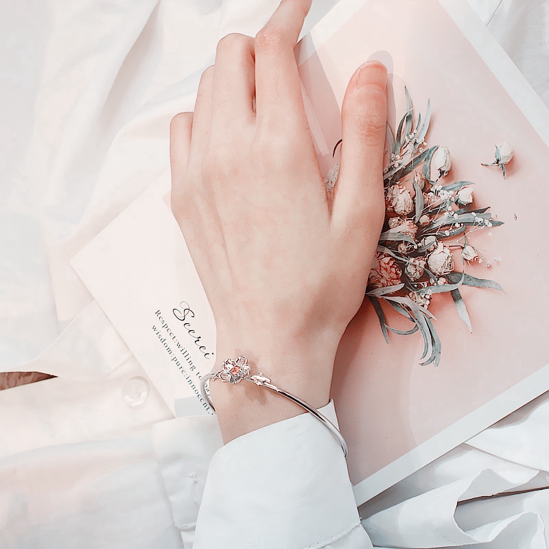 Vòng Đeo Tay Xi Mạ BạC HìNh Hoa ĐíNh Đá LấP LáNh