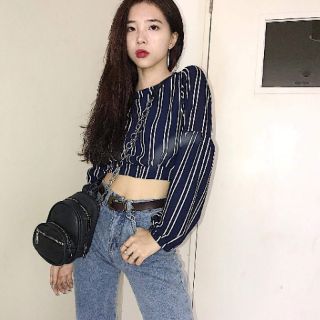 Áo croptop cột eo