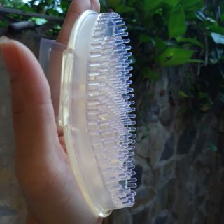 Bàn chà chải thông kinh lạc