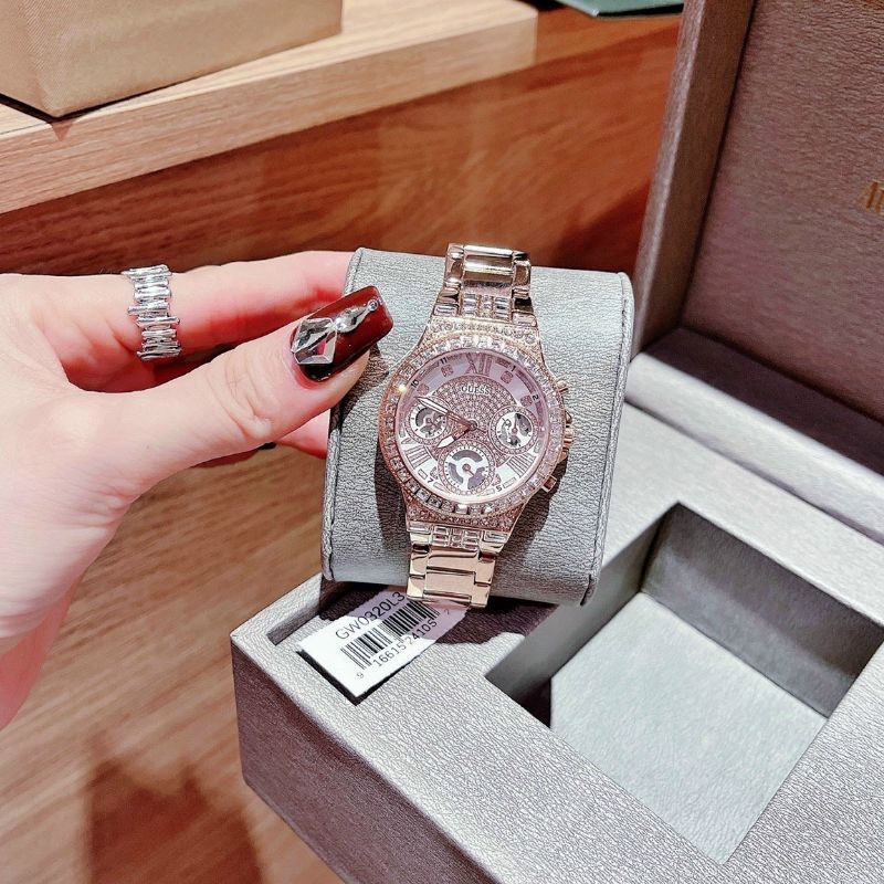 Đồng Hồ Nữ GUESS viền đá 4 máy 5 kim