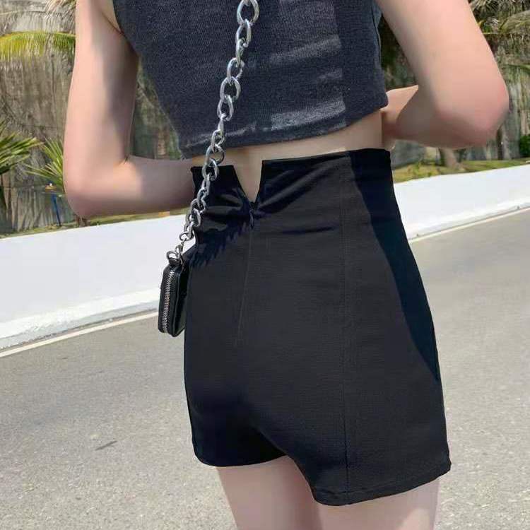 Quần đùi nữ lưng cao màu đen thời trang mùa hè 2021