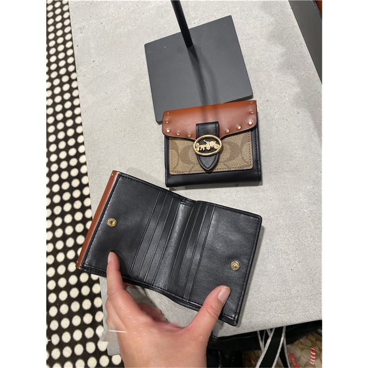 Ví Ngắn Cầm Tay Có Ngăn Đựng Thẻ Tròn Cỡ Nhỏ In Nhãn Hiệu Coach Georgie/6791 7250 4103