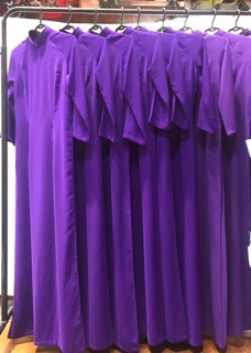 Áo dài tím Huế