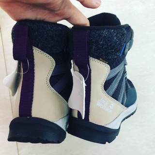 Giày bốt trẻ em hãng Jackwolfskin