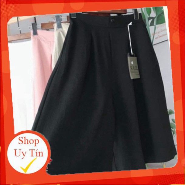 Quần lửng nữ ống rộng suông xếp ly giả váy cạp lưng cao màu đen trắng - Vải Đũi - mặc dài qua gối ở nhà công sở thể thao