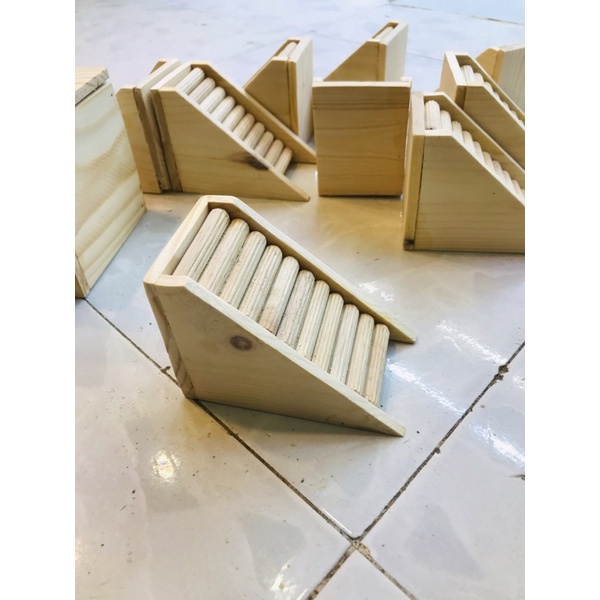 Thang bậc tam giác