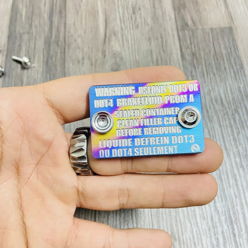 (XE HONDA) Bộ sưu tập nắp dầu thắng dĩa chữ zin độ màu kèm ốc SALAYA sử dụng cho dòng xe WAVE, DREAM, FUTURE, SONIC, MSX