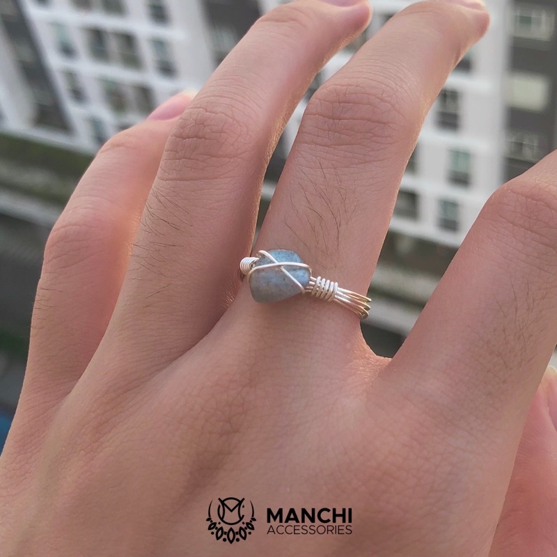 Nhẫn đá Labradorite handmade dây bạc