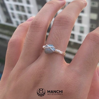 Nhẫn đá Labradorite handmade dây màu bạc