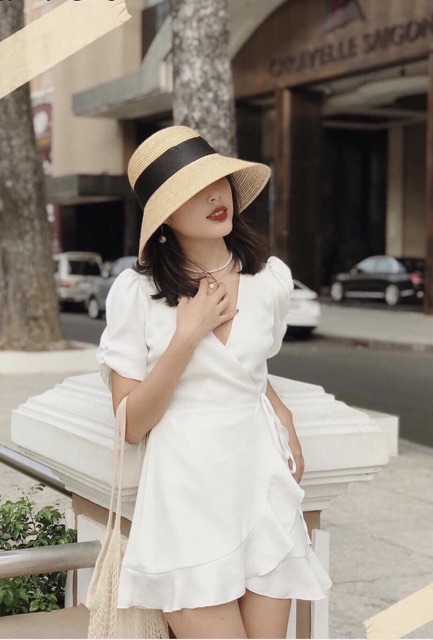 Đầm trắng cổ V đắp tà | BigBuy360 - bigbuy360.vn