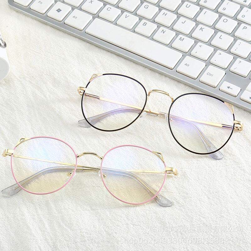 Mắt kính tai mèo thời trang giành cho cả nam và nữ